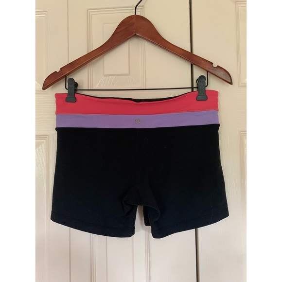 Lululemon mid-2000s Reversible Groove Short - Picture 1 of 3